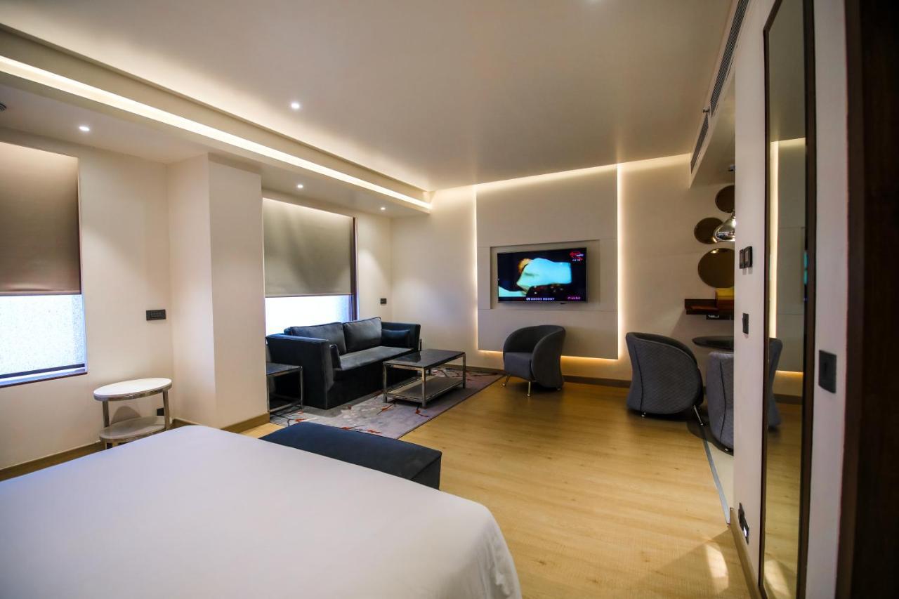 מלון גאזיאבאד Radisson Blu Towers Kaushambi Delhi Ncr מראה חיצוני תמונה A room at the hotel