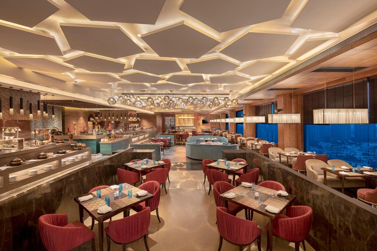 מלון גאזיאבאד Radisson Blu Towers Kaushambi Delhi Ncr מראה חיצוני תמונה The restaurant
