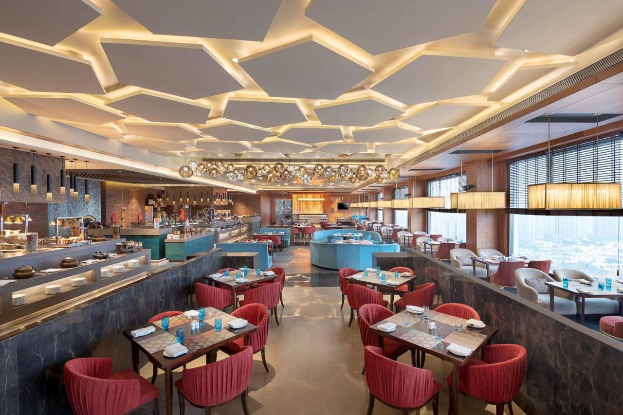 מלון גאזיאבאד Radisson Blu Towers Kaushambi Delhi Ncr מראה חיצוני תמונה The restaurant