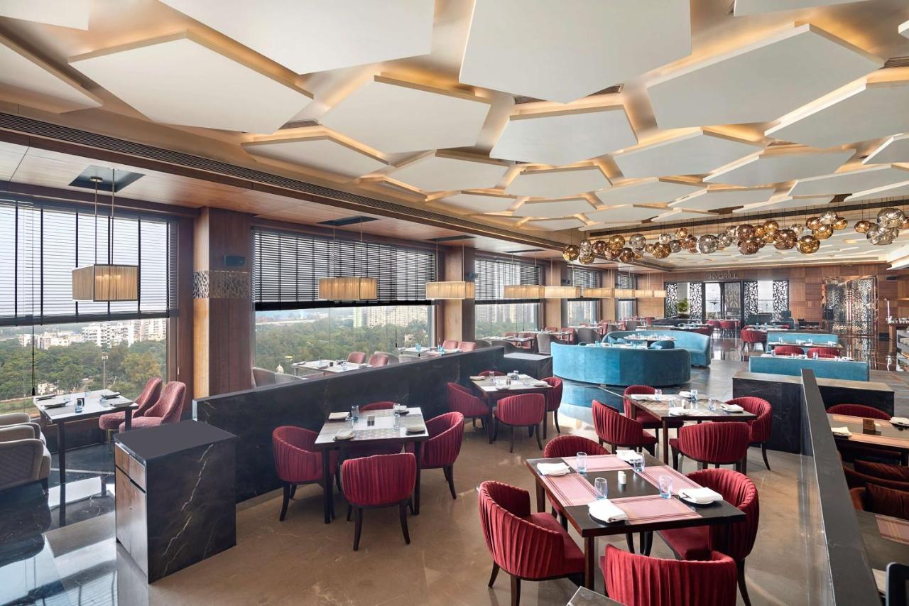 מלון גאזיאבאד Radisson Blu Towers Kaushambi Delhi Ncr מראה חיצוני תמונה The restaurant