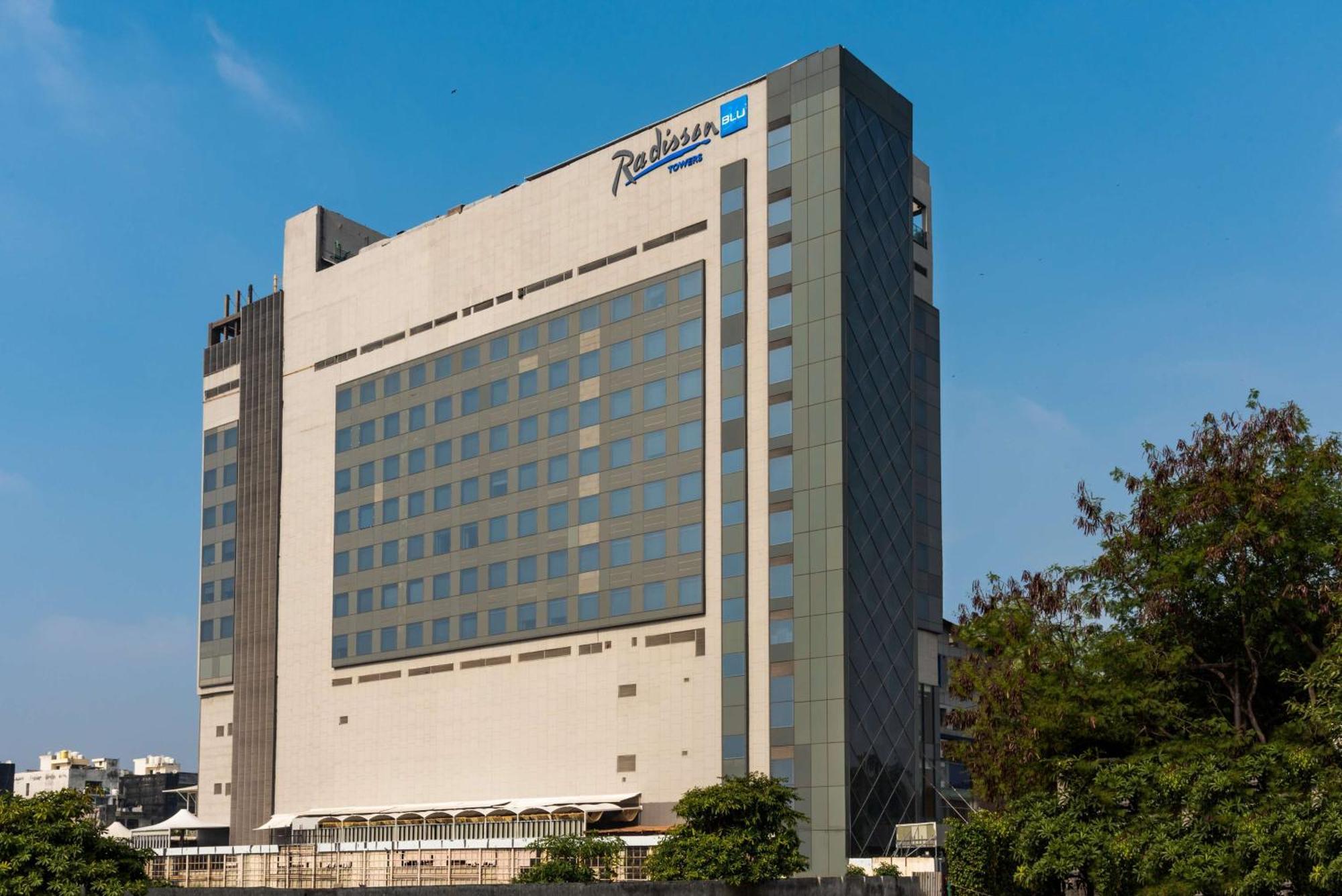 מלון גאזיאבאד Radisson Blu Towers Kaushambi Delhi Ncr מראה חיצוני תמונה The Park, Hyderabad