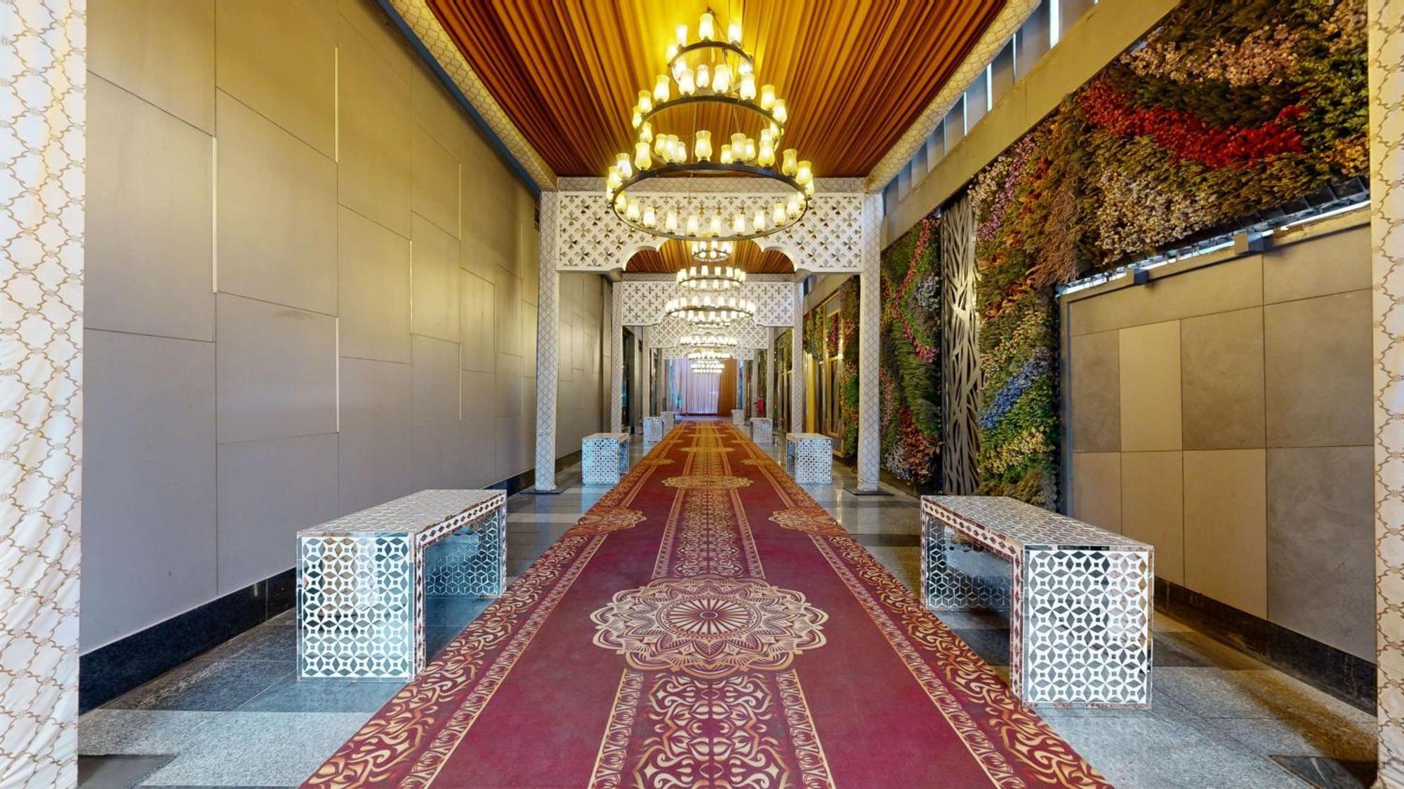 מלון גאזיאבאד Radisson Blu Towers Kaushambi Delhi Ncr מראה חיצוני תמונה The interior of the hotel