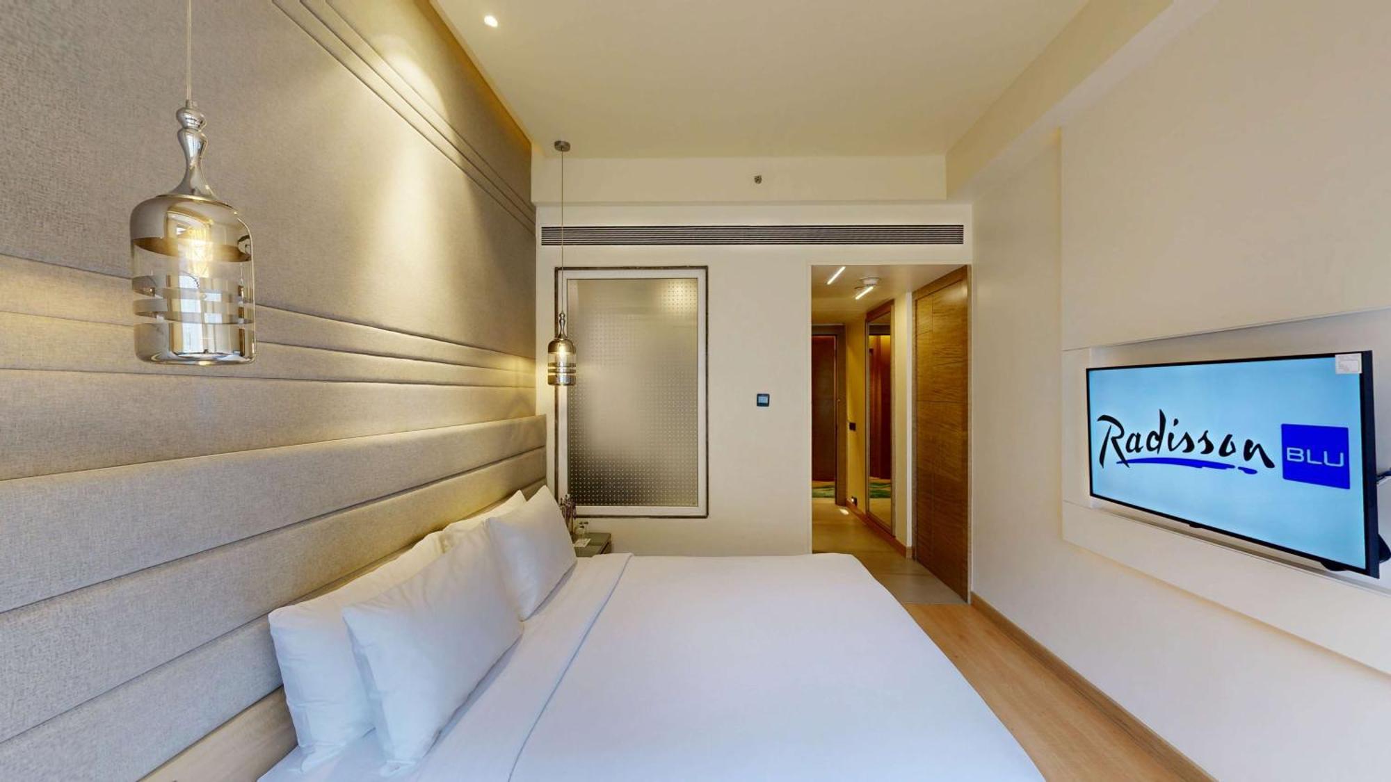 מלון גאזיאבאד Radisson Blu Towers Kaushambi Delhi Ncr מראה חיצוני תמונה Deluxe Room